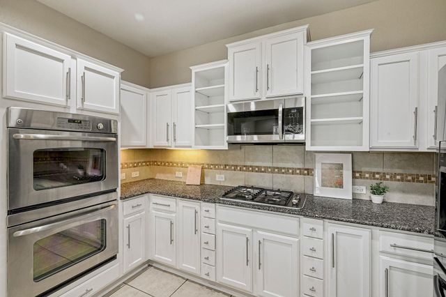 2937 Castellan LN, Round Rock, TX 78665