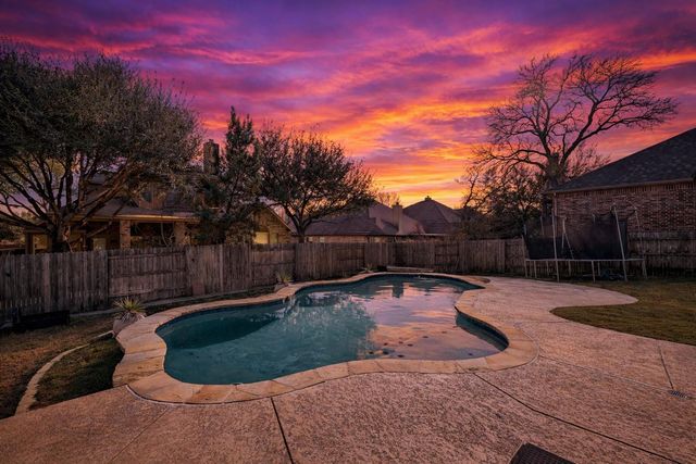 2937 Castellan LN, Round Rock, TX 78665