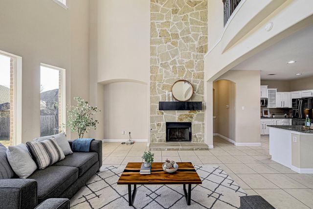 2937 Castellan LN, Round Rock, TX 78665