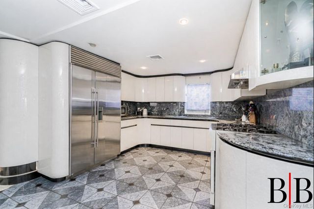 215 Arkansas Drive, Brooklyn, NY 11234