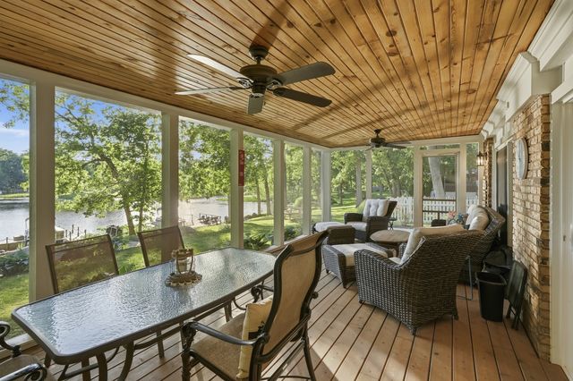 2080 Hidden Valley Drive, Crown Point, IN 46307