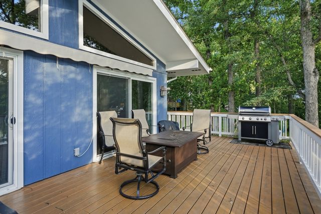 2080 Hidden Valley Drive, Crown Point, IN 46307