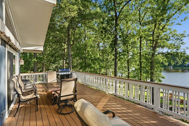 2080 Hidden Valley Drive, Crown Point, IN 46307