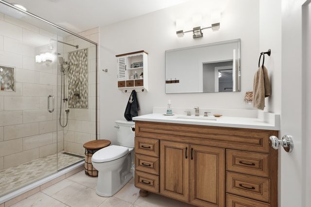 2080 Hidden Valley Drive, Crown Point, IN 46307