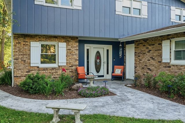 2080 Hidden Valley Drive, Crown Point, IN 46307
