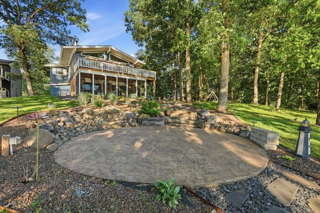 2080 Hidden Valley Drive, Crown Point, IN 46307
