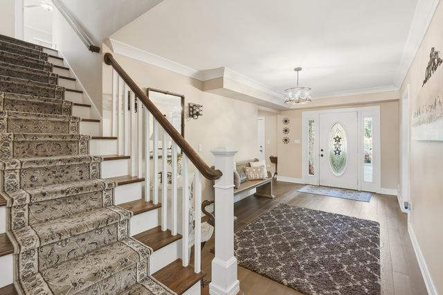 2080 Hidden Valley Drive, Crown Point, IN 46307