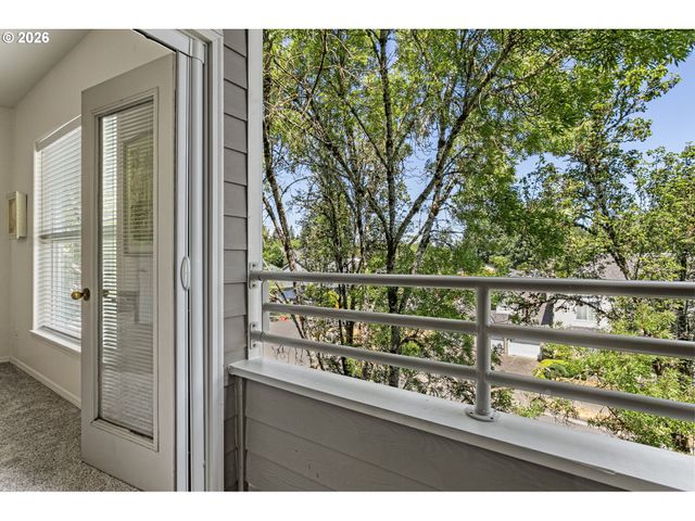 15764 Sw FLAGSTONE Dr, Beaverton, OR 97007