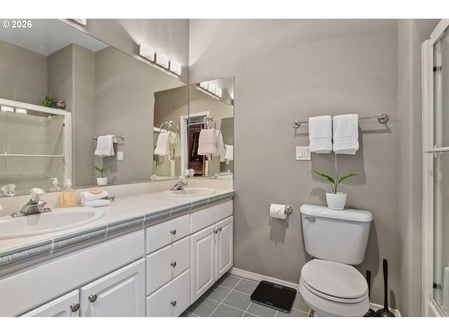 15764 Sw FLAGSTONE Dr, Beaverton, OR 97007