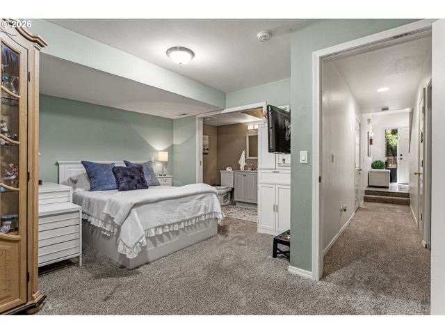 15764 Sw FLAGSTONE Dr, Beaverton, OR 97007
