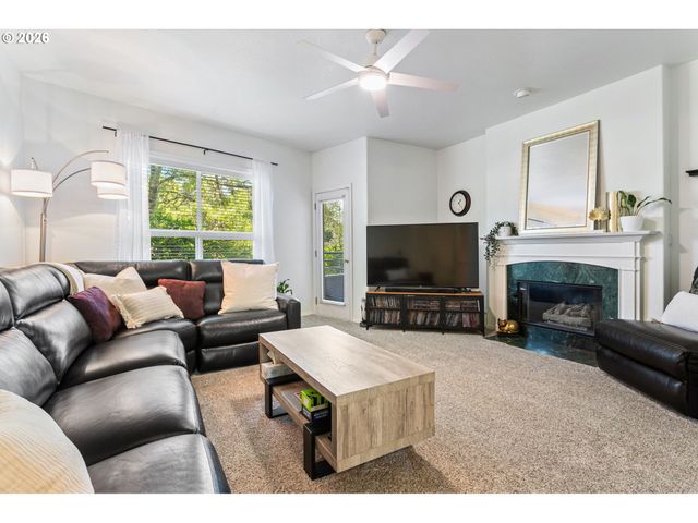 15764 Sw FLAGSTONE Dr, Beaverton, OR 97007