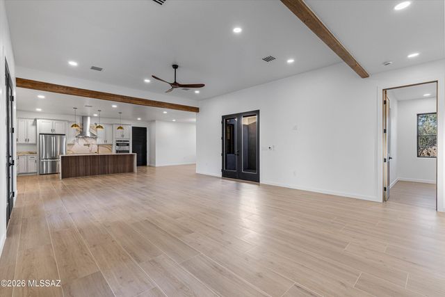 5259 E Fort Lowell Road, Tucson, AZ 85712
