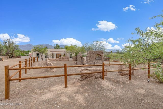5259 E Fort Lowell Road, Tucson, AZ 85712