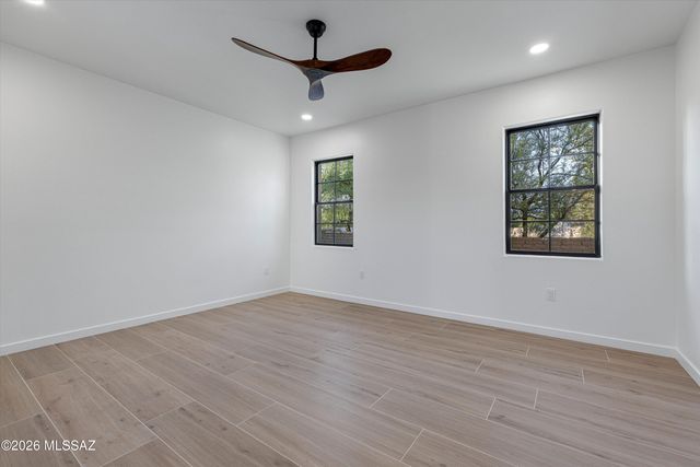 5259 E Fort Lowell Road, Tucson, AZ 85712