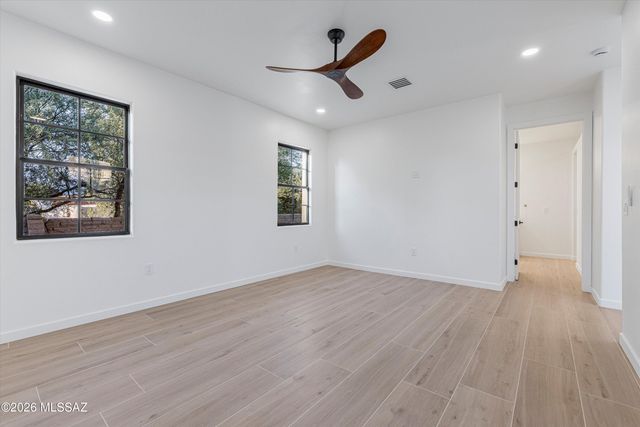 5259 E Fort Lowell Road, Tucson, AZ 85712