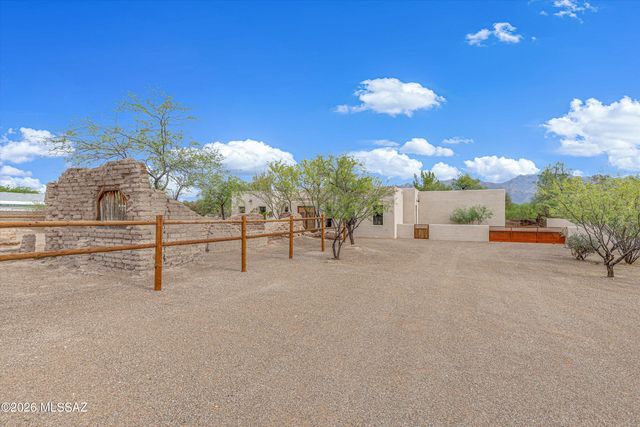 5259 E Fort Lowell Road, Tucson, AZ 85712