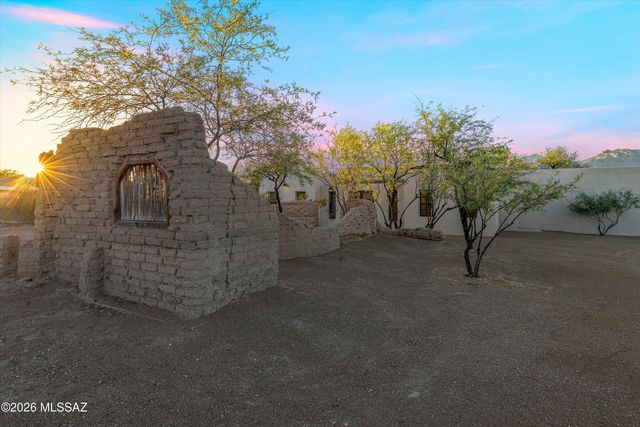 5259 E Fort Lowell Road, Tucson, AZ 85712