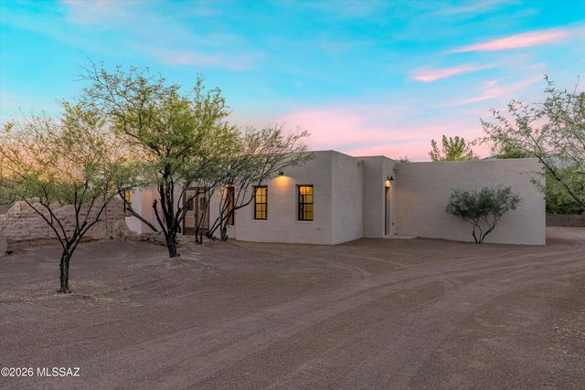 5259 E Fort Lowell Road, Tucson, AZ 85712