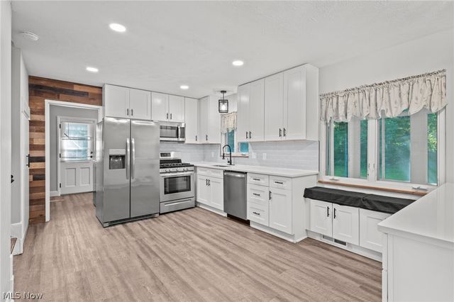 3820 Meadowbrook Boulevard, University Heights, OH 44118