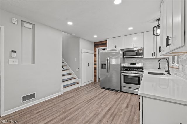 3820 Meadowbrook Boulevard, University Heights, OH 44118