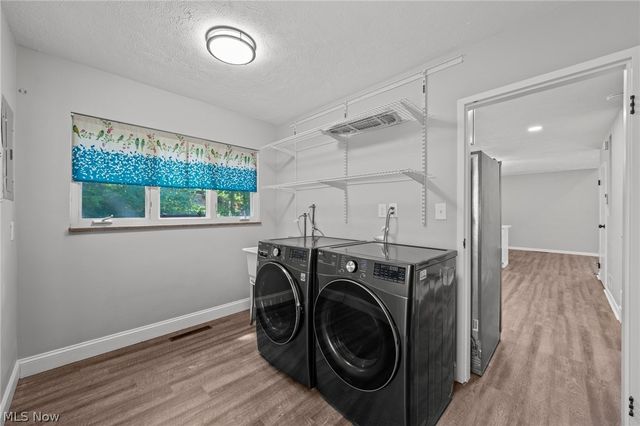 3820 Meadowbrook Boulevard, University Heights, OH 44118