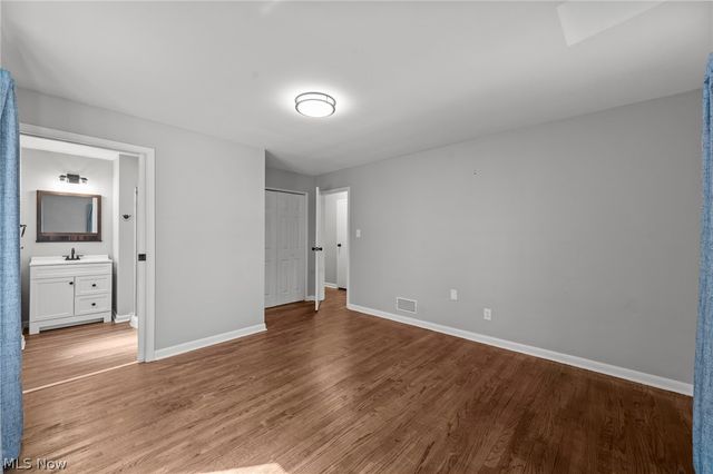 3820 Meadowbrook Boulevard, University Heights, OH 44118