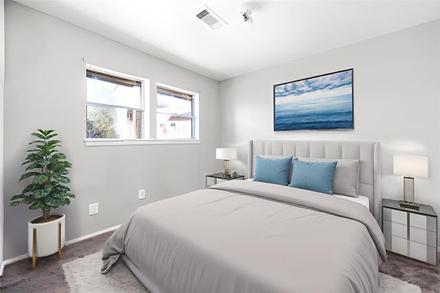 1801 N 7th Street, Baytown, TX 77520