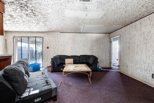 1801 N 7th Street, Baytown, TX 77520