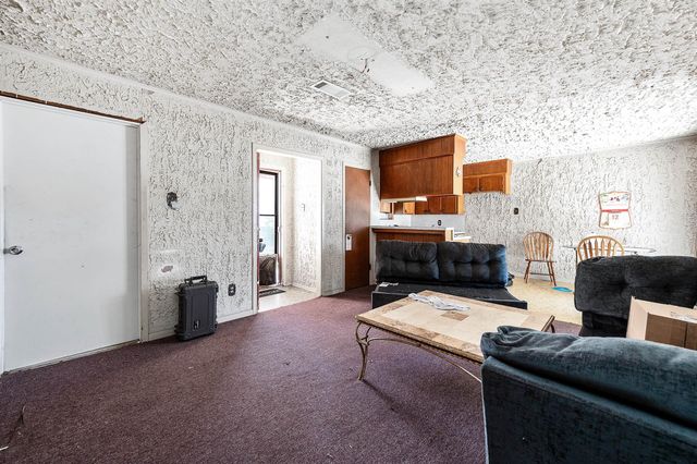 1801 N 7th Street, Baytown, TX 77520