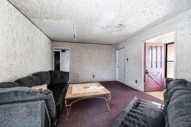 1801 N 7th Street, Baytown, TX 77520