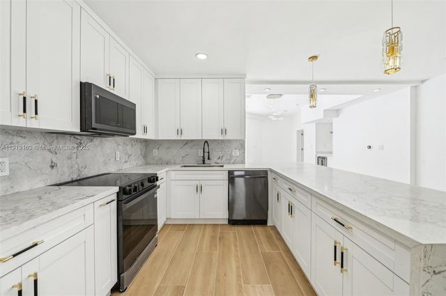 2001 SW 23rd Ave, Fort Lauderdale, FL 33312