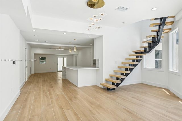 2001 SW 23rd Ave, Fort Lauderdale, FL 33312