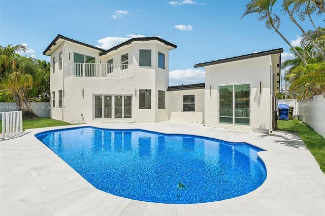 2001 SW 23rd Ave, Fort Lauderdale, FL 33312