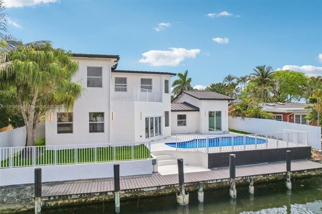 2001 SW 23rd Ave, Fort Lauderdale, FL 33312