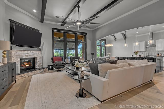 611 Fairway Drive, Broken Arrow, OK 74011