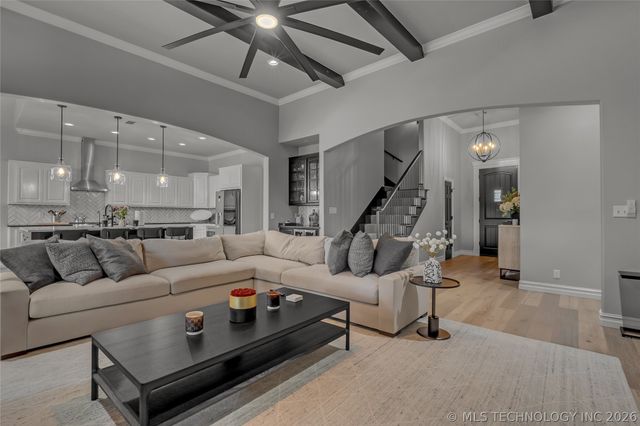 611 Fairway Drive, Broken Arrow, OK 74011