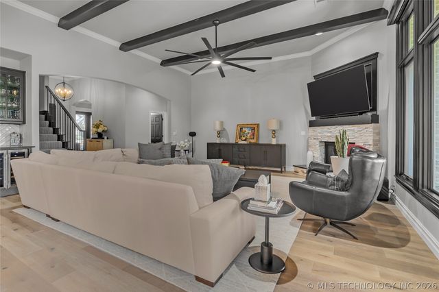 611 Fairway Drive, Broken Arrow, OK 74011