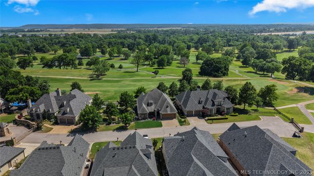 611 Fairway Drive, Broken Arrow, OK 74011