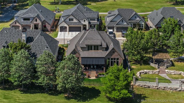 611 Fairway Drive, Broken Arrow, OK 74011