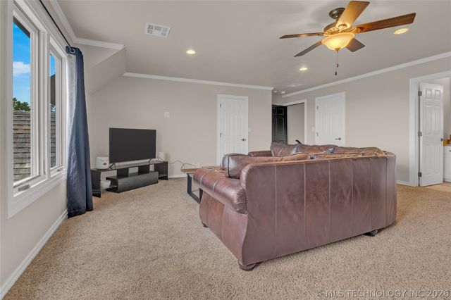 611 Fairway Drive, Broken Arrow, OK 74011