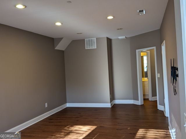 1272 Creekside Terrace SE, Smyrna, GA 30082