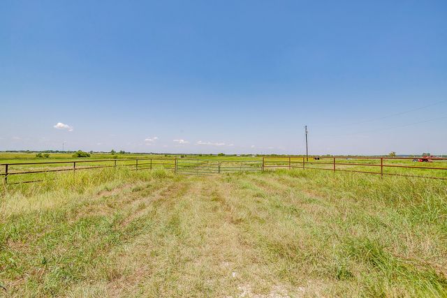 1041 County Road 310a, Cleburne, TX 76031