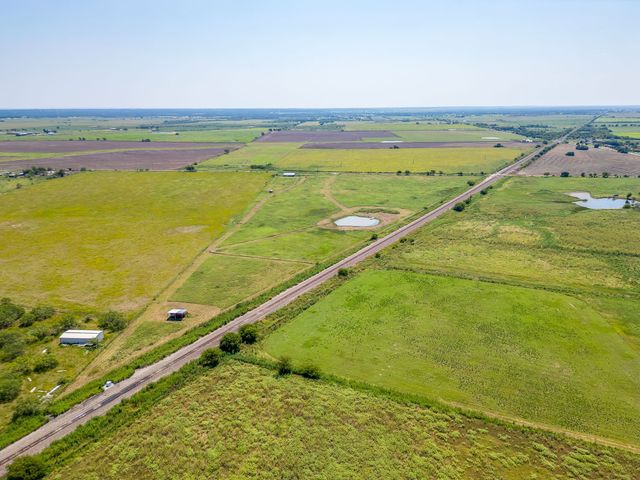 1041 County Road 310a, Cleburne, TX 76031