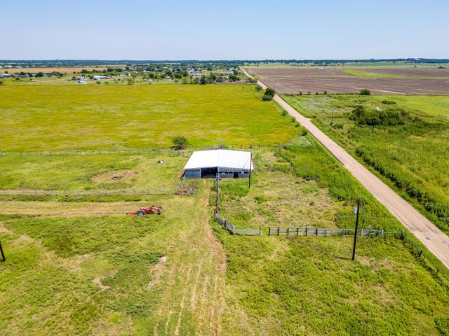 1041 County Road 310a, Cleburne, TX 76031