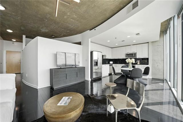 3324 Peachtree Road 1712, Atlanta, GA 30326