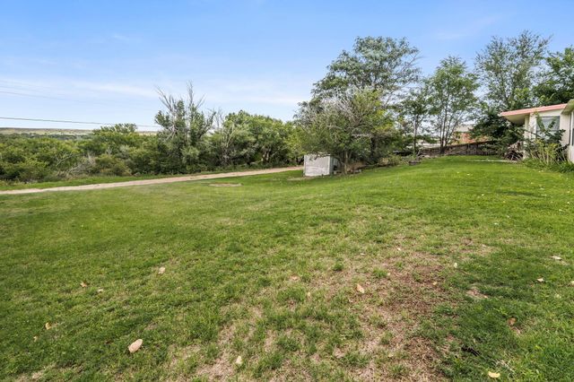 1330 Lions Street, Miami, TX 79059