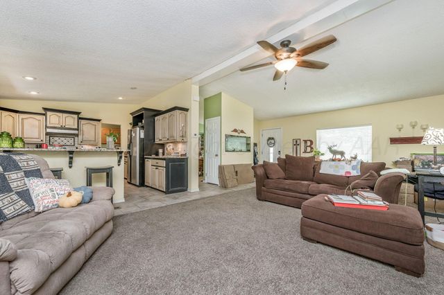 1330 Lions Street, Miami, TX 79059