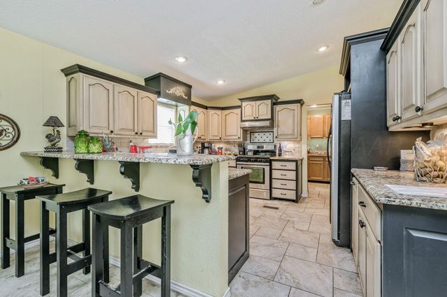 1330 Lions Street, Miami, TX 79059