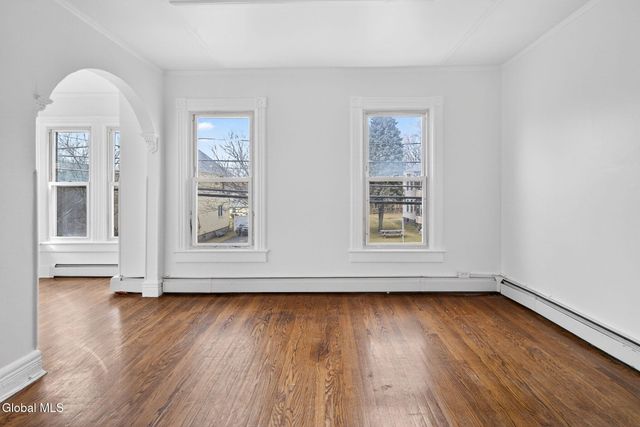 114 3rd Avenue, Rensselaer, NY 12144