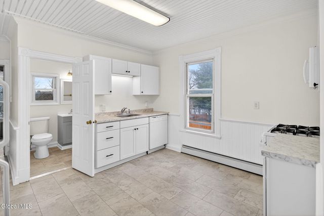 114 3rd Avenue, Rensselaer, NY 12144